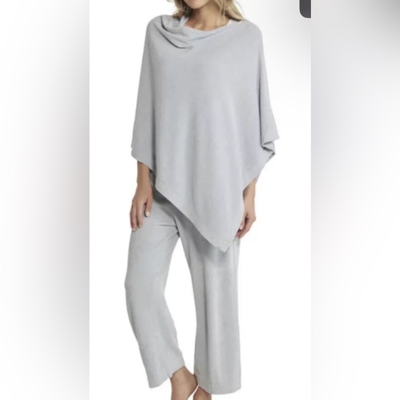 BAREFOOT DREAMS Cozychic Ultra Lite Poncho in Blue Water one sz - Picture 1 of 5